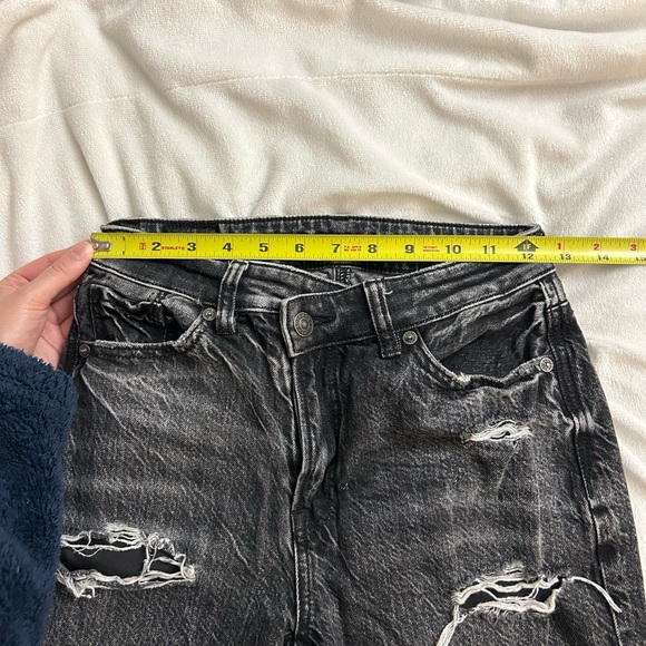 American Eagle Asymmetrical Waist Jeans - Picture 7 of 8